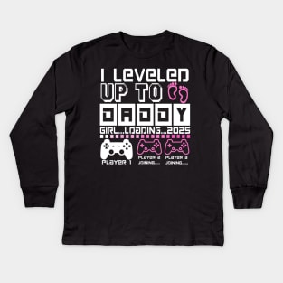 I Leveled Up To Daddy. Twin Loading 2025. Soon To Be Dad. Twin baby girls Kids Long Sleeve T-Shirt